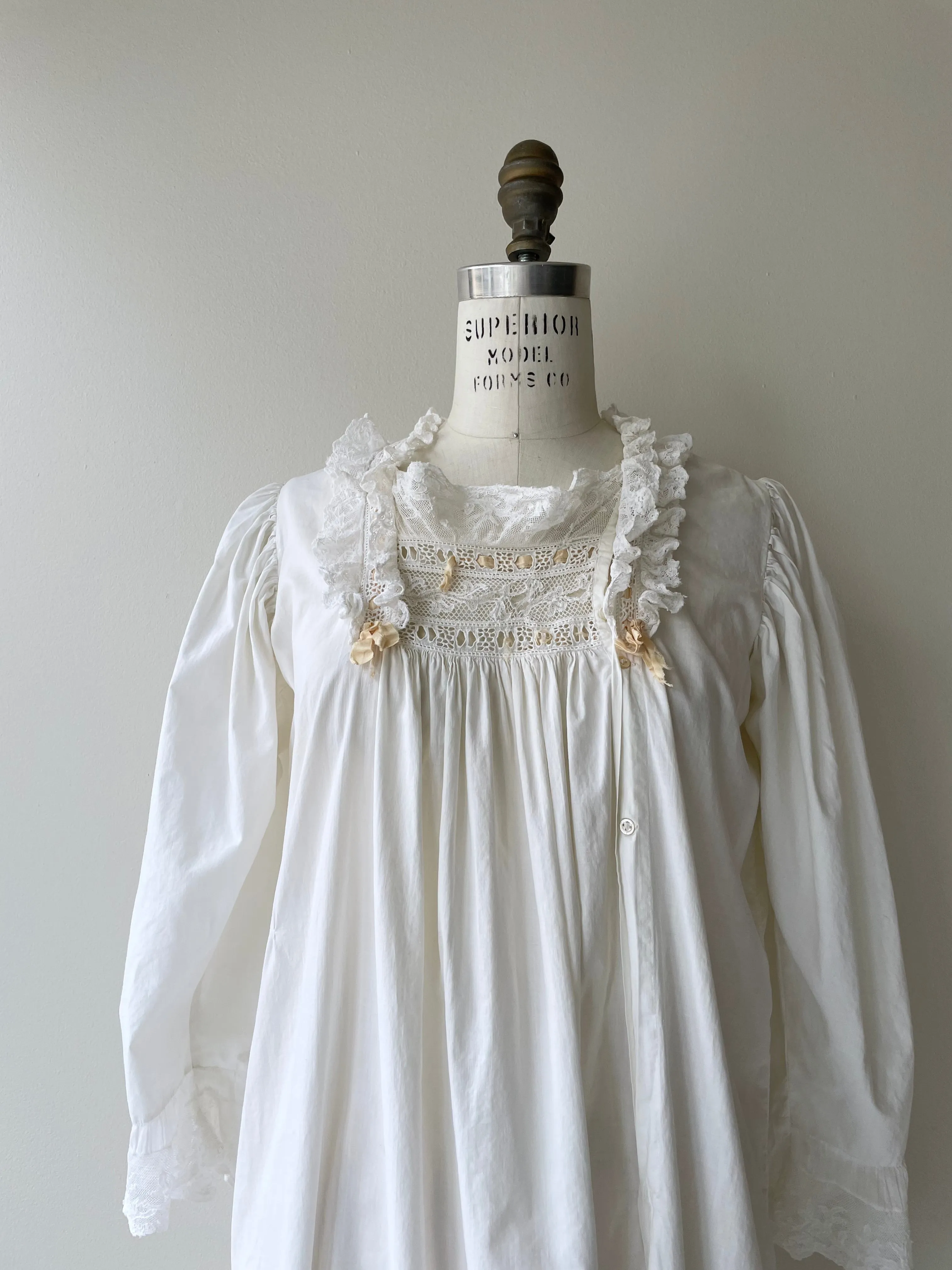 Antique Batiste Nightdress | 1900s